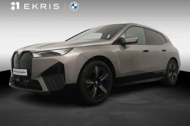 BMW iX (2026) thumbnail 1