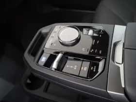 BMW iX (2026) thumbnail 15