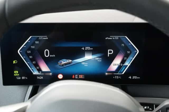 BMW iX (2026) thumbnail 3