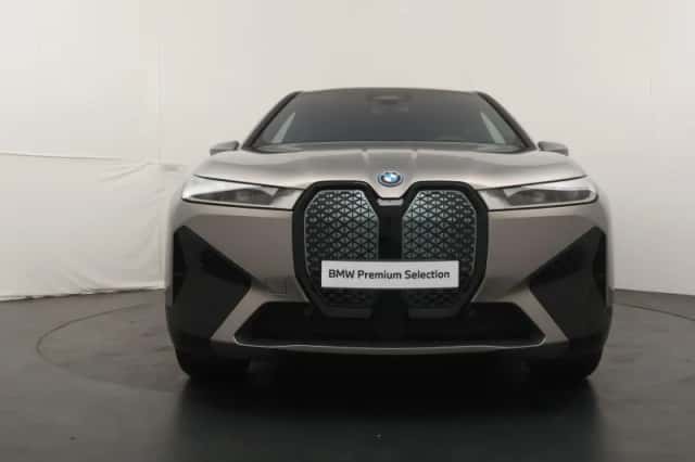 BMW iX (2026) thumbnail 6