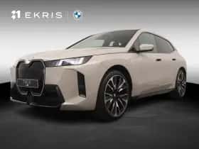 BMW iX (2026) thumbnail 1