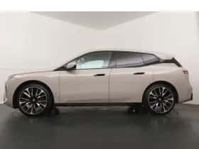 BMW iX (2026) thumbnail 11