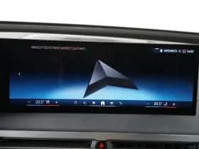 BMW iX (2026) thumbnail 15