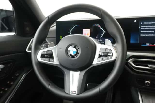 BMW 3-Serie (2024) thumbnail 2