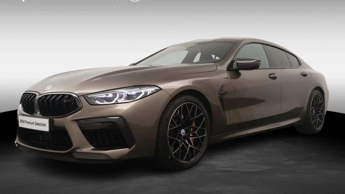 BMW M8 (2023) — foto 1