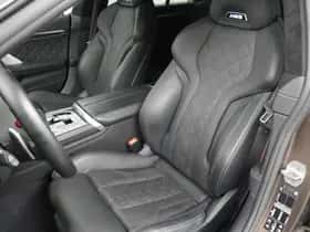BMW M8 (2023) thumbnail 4