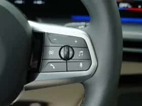 BMW iX1 (2025) thumbnail 21