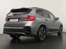 BMW iX1 (2025) thumbnail 9