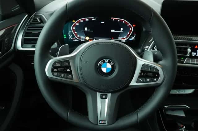 BMW X4 (2026) thumbnail 2