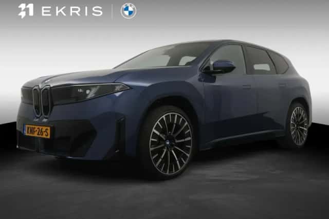 BMW iX3 (2026) thumbnail 1