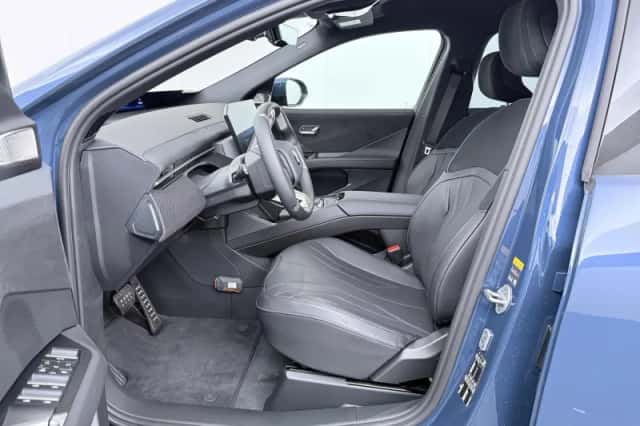 BMW iX3 (2026) thumbnail 4