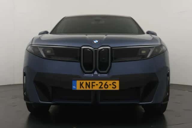 BMW iX3 (2026) thumbnail 6