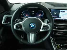 BMW X5 (2024) thumbnail 2