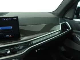 BMW X5 (2024) thumbnail 23