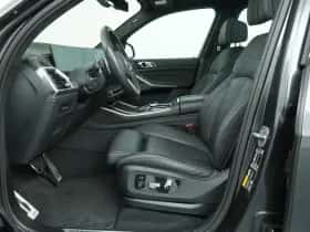 BMW X5 (2024) thumbnail 4
