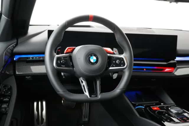BMW M5 (2025) thumbnail 2