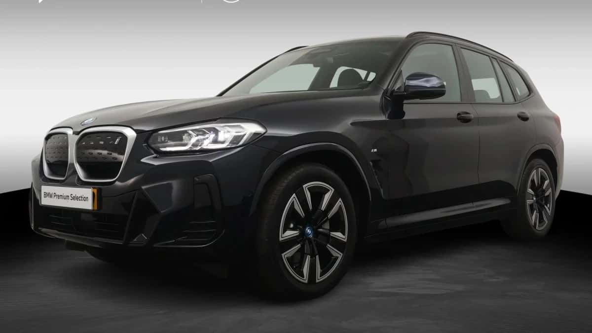 BMW iX3 (2021) — foto 1