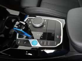 BMW iX3 (2021) thumbnail 12