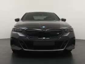 BMW i5 (2026) thumbnail 5