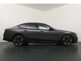 BMW i5 (2026) thumbnail 7