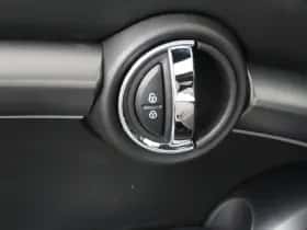 MINI Cabrio (2023) thumbnail 19