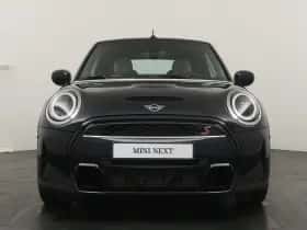 MINI Cabrio (2023) thumbnail 6
