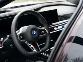 BMW i7 (2025) thumbnail 15
