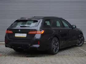 BMW i5 (2025) thumbnail 2