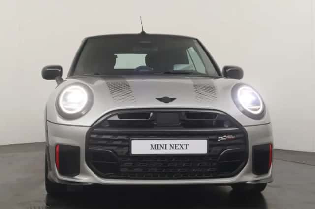 MINI Cabrio (2025) thumbnail 6