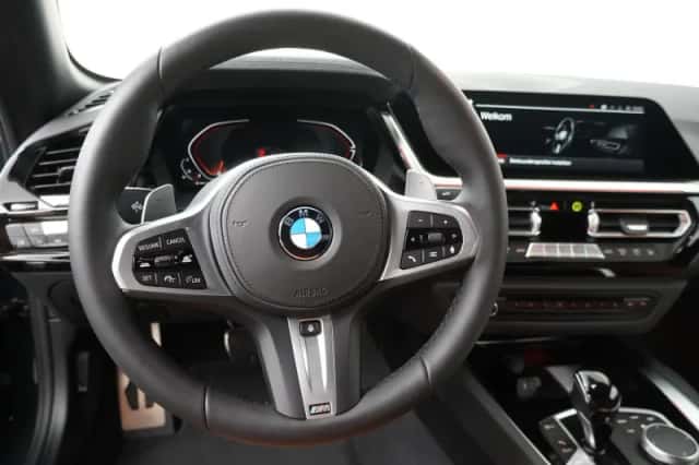 BMW Z4 (2026) thumbnail 2