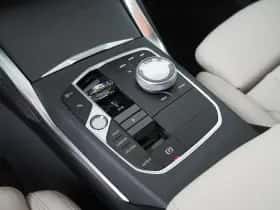 BMW i4 (2026) thumbnail 15