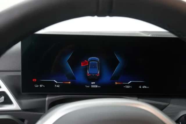 BMW i4 (2026) thumbnail 3
