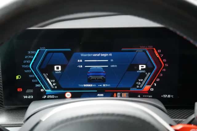 BMW XM (2023) thumbnail 3
