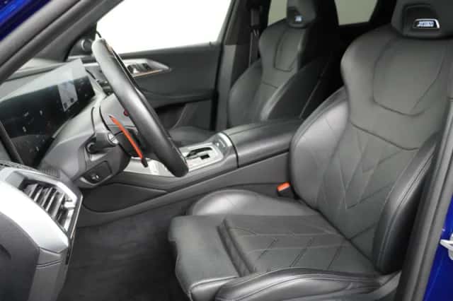 BMW XM (2023) thumbnail 4