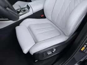 BMW X5 (2025) thumbnail 13