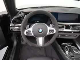 BMW Z4 (2026) thumbnail 2