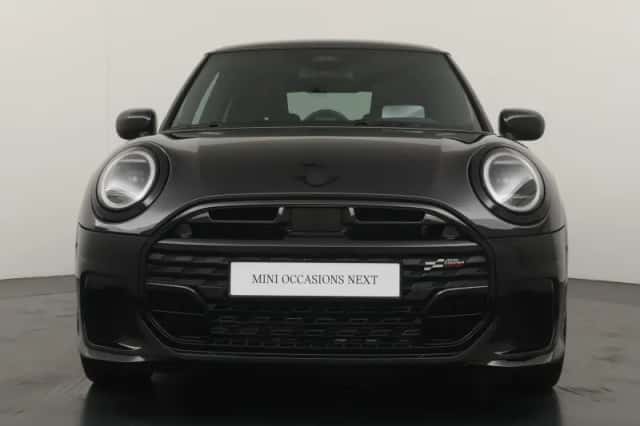 MINI Cooper (2024) thumbnail 5