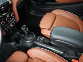 MINI Cabrio (2023) thumbnail 23