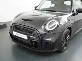 MINI Cabrio (2023) thumbnail 28