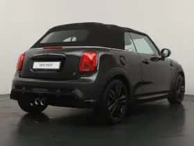 MINI Cabrio (2023) thumbnail 9