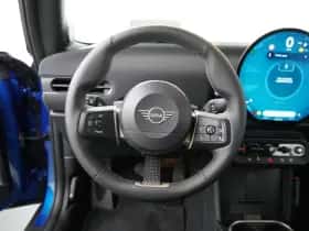 MINI Cabrio (2026) thumbnail 2
