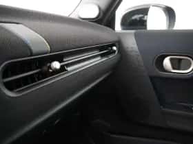 MINI Cabrio (2026) thumbnail 24