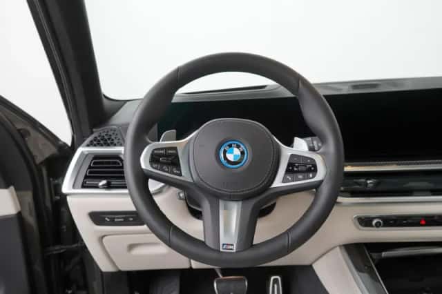 BMW X5 (2025) thumbnail 2