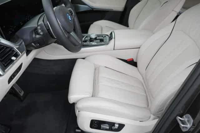 BMW X5 (2025) thumbnail 4