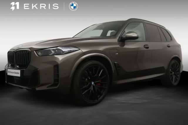 BMW X5 (2025) thumbnail 1