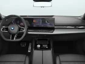 BMW i5 (2026) thumbnail 3