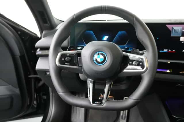 BMW 5-Serie (2024) thumbnail 2