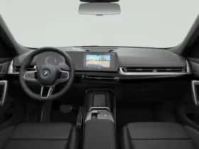 BMW iX1 (2026) thumbnail 3