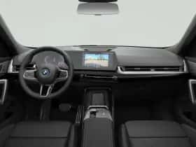 BMW iX1 (2026) thumbnail 3
