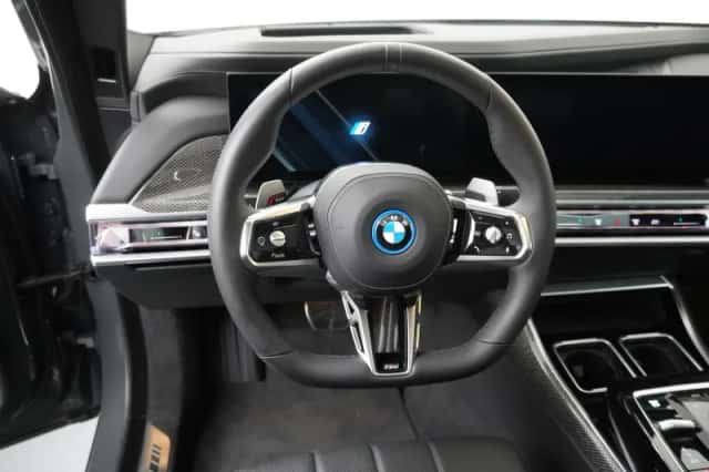 BMW 7-Serie (2025) thumbnail 2